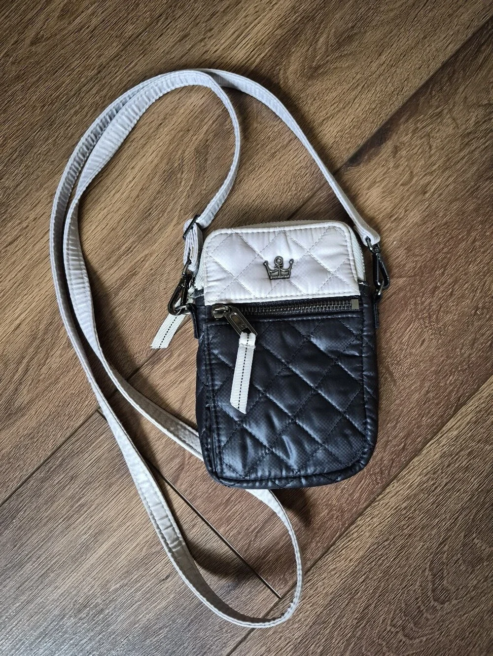 Oliver Thomas Cellphone Crossbody Bag Nylon Quilted Black & Tan
